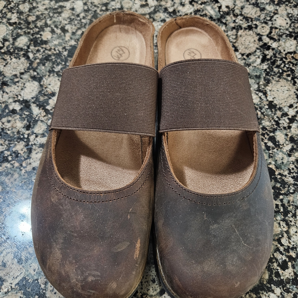 White Mountain Chocolate Brown Mules